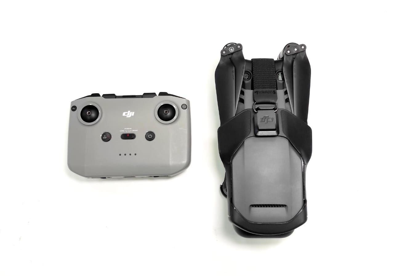 DJI Mavic 3 квадрокоптер