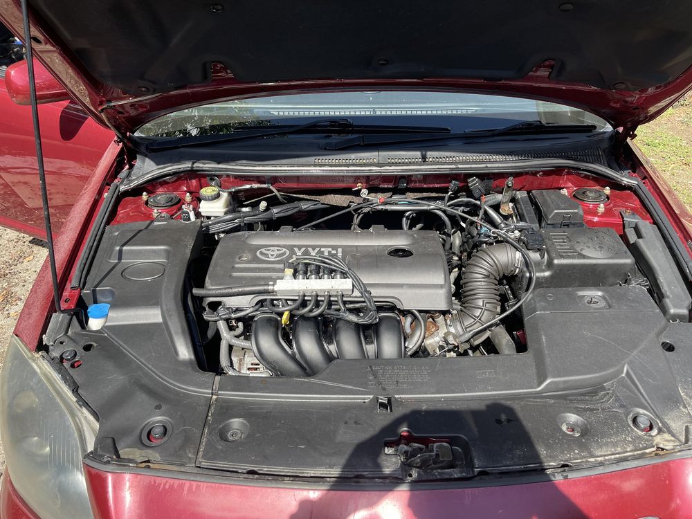 На Части Toyota Avensis Тойота Авенсис 1.8 vvt-i 129к.с