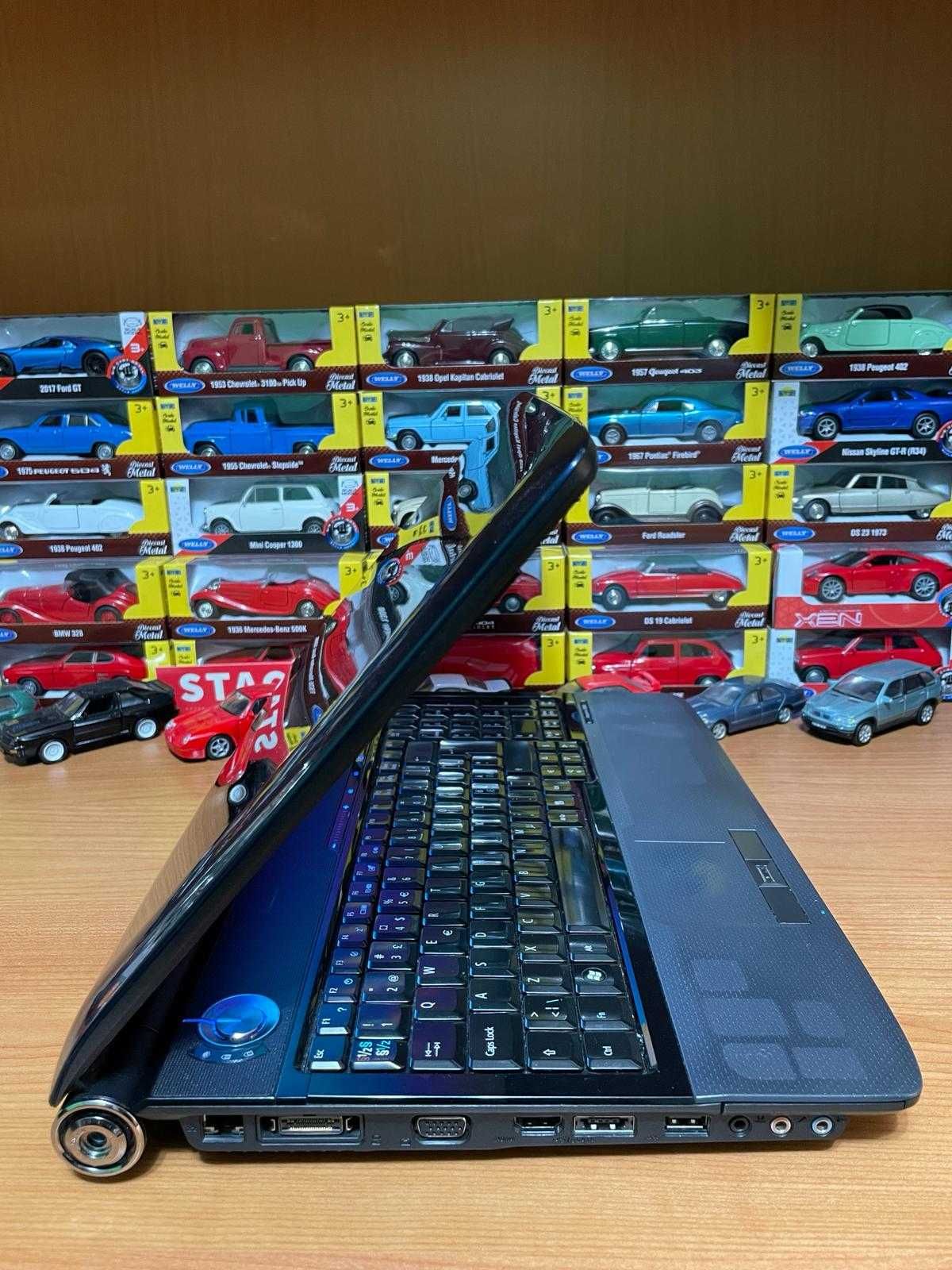 Laptop Acer 15'6 - i3 - 4 GB ram