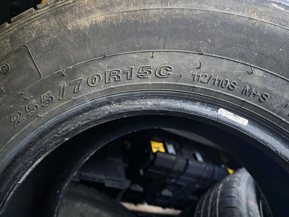 Triangle ConneX Van TV801 255 70 R15C M + S