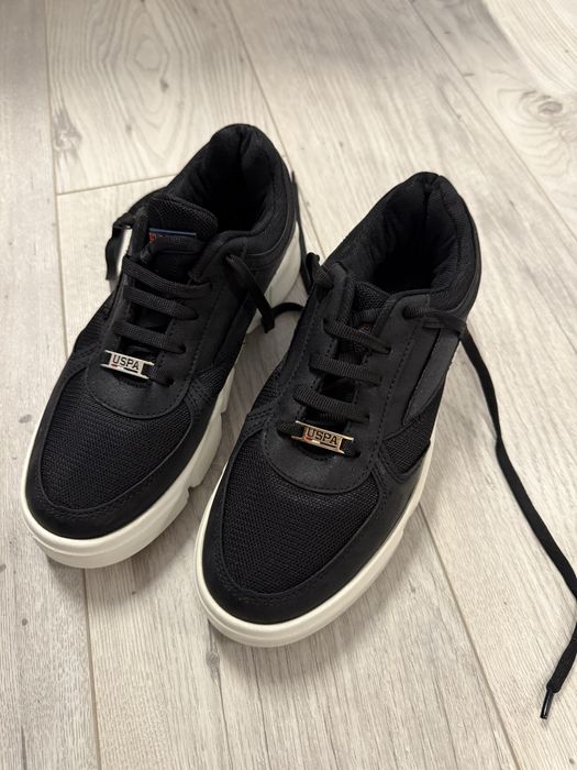 Черни маратонки на U.S. Polo Assn.