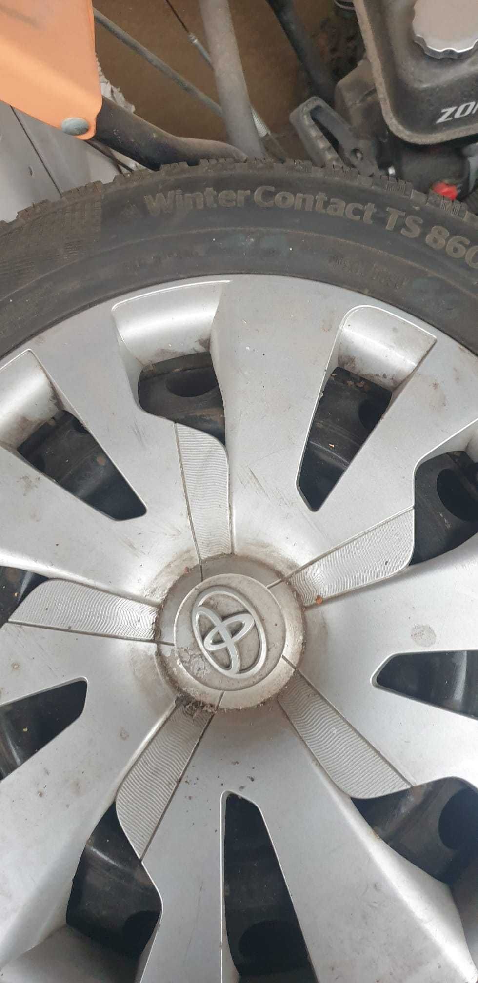 Jante Toyota Yaris 15" cu senzori, capace si anvelope de iarna