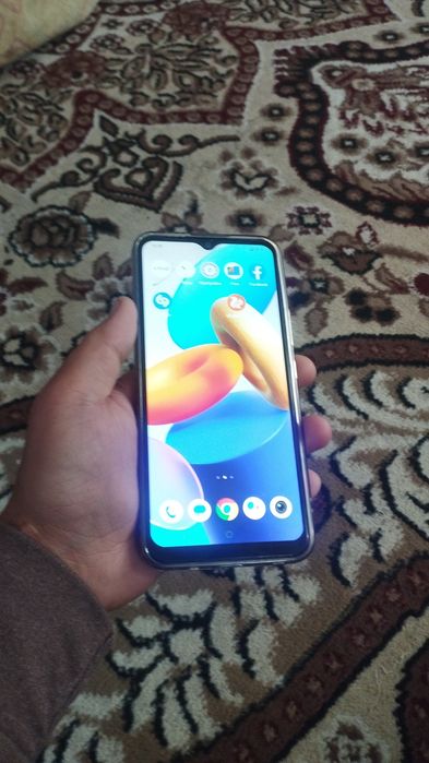 Planshetlar sotiladi