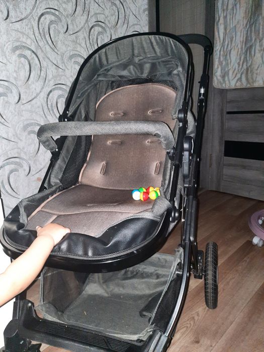 Каляска prego отличном состояние