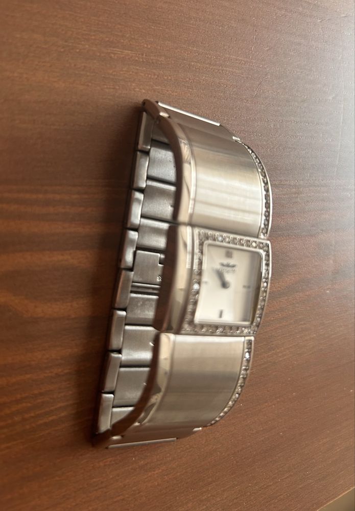 Ръчен часовник Perigaum 1972 Eva P-1005-SW Wrist for Her With crystals