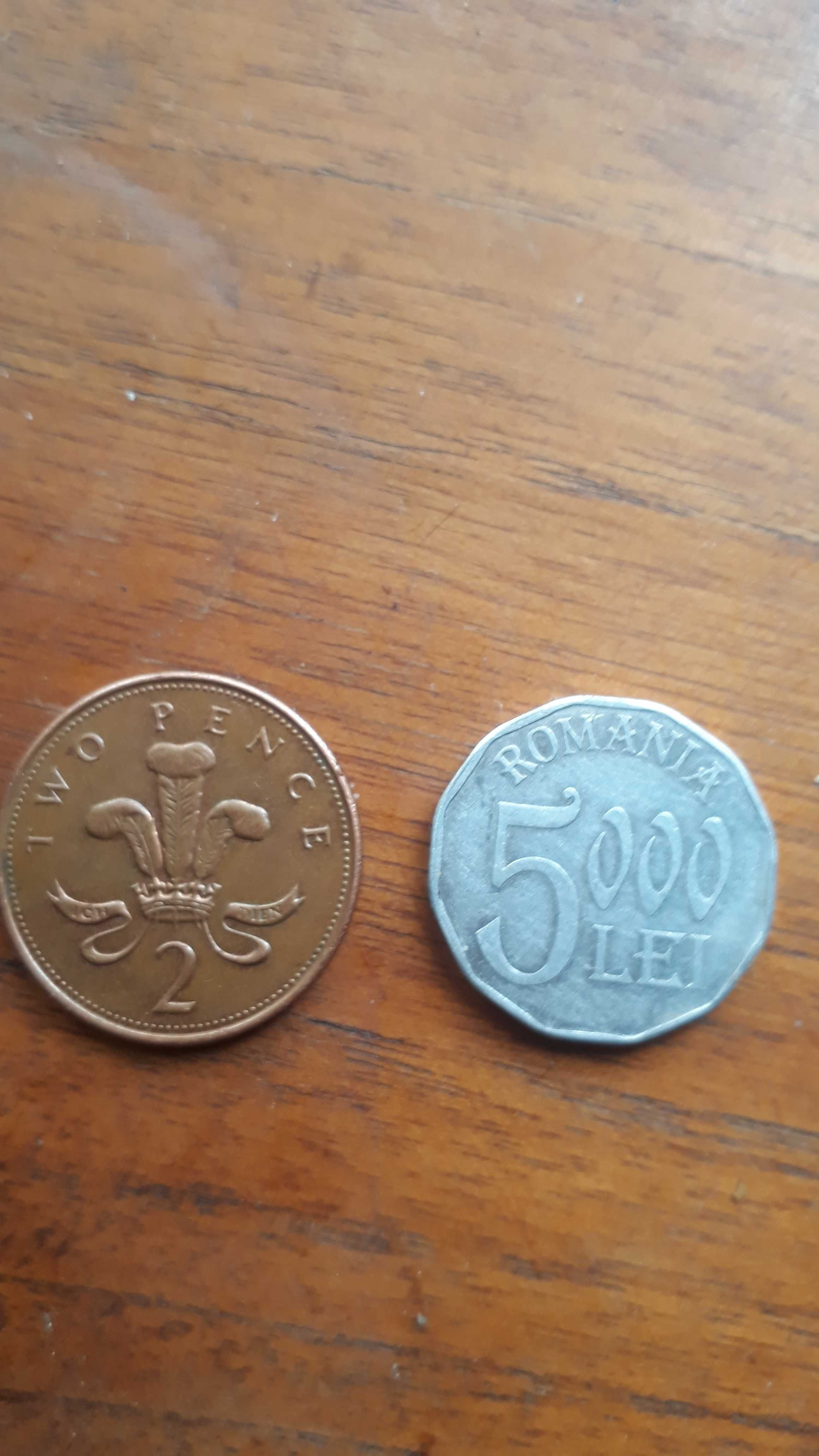 Moneda 5000 lei an 2002 , moneda 2 pence 2001