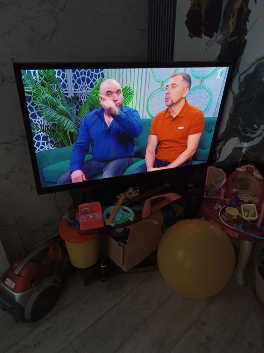 Продам телевизор