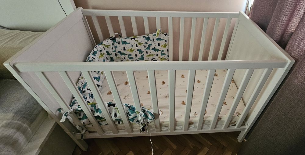 Комплект мебели ИКЕА Sundvik - гардероб, скрин за повиване и кошара