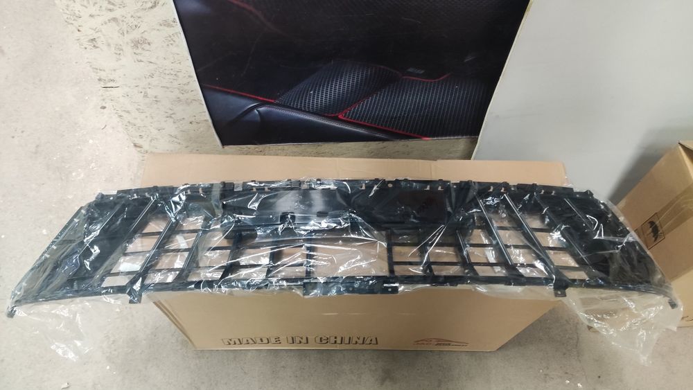 JAC J7 Plus. Решетка нижняя.