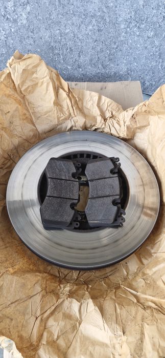 Тормозные диски с колодками range rover