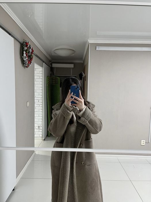 Продается зимняя дубленка