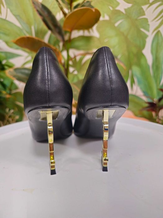 Кожени токчета YSL