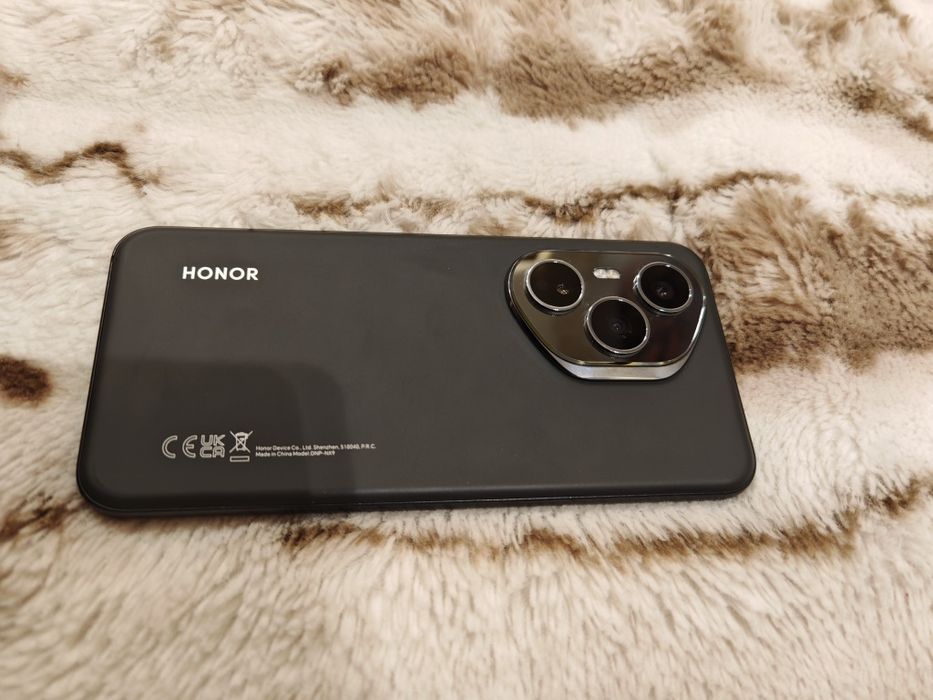 Срочно продам HONOR 400 PRO ideal