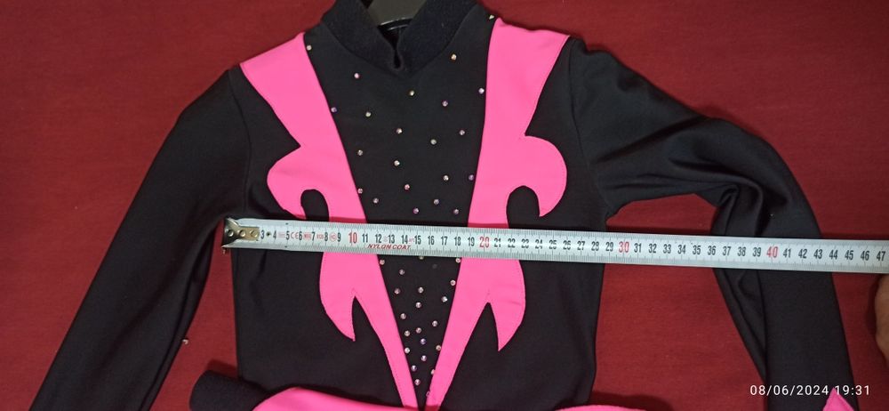 Рокля за фигурно пързаляне