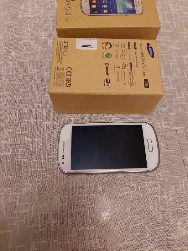 Samsung S3 mini GT-18200, от магазин, много запазен