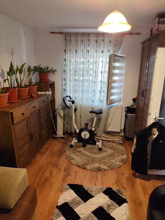 URGENT Casă de vânzare