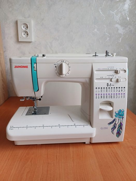Швейная машина Janome Q-23G
