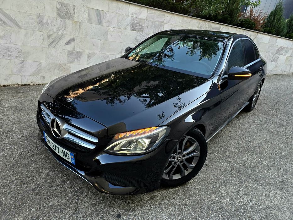 Mercedes-Benz C 2017 / 9G Tronic / Keyless / Led