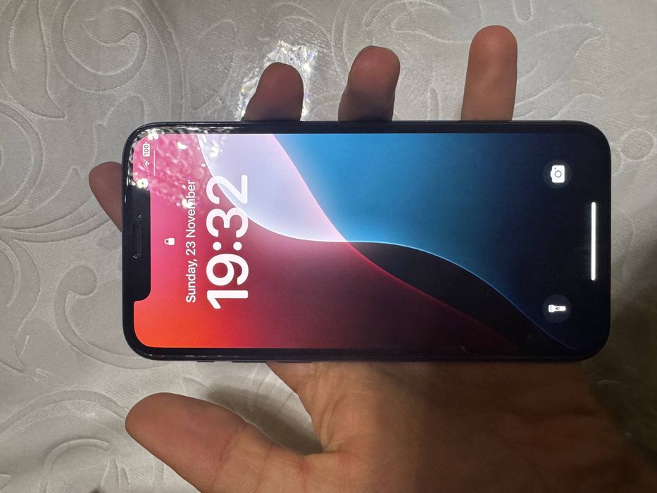 Iphone 11 pro holat zor