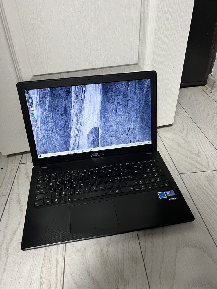 Asus F551-15.6-led/Intel core i3 3217U-4Gb -500Hdd-Windows `10-