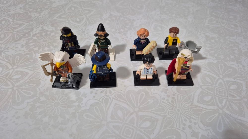 Продам фигурки Лего оригинал