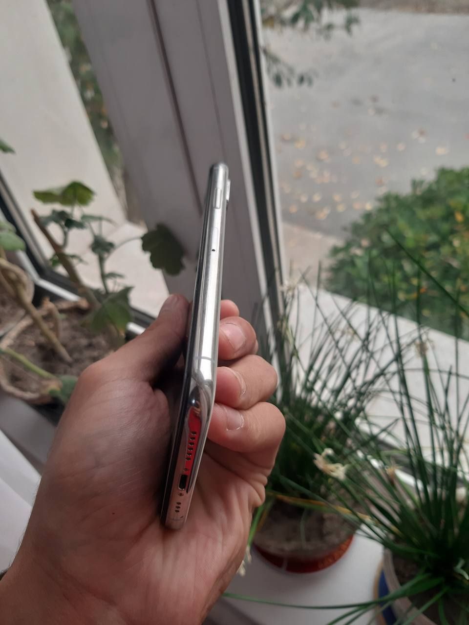 Iphone xs xolati yaxshi