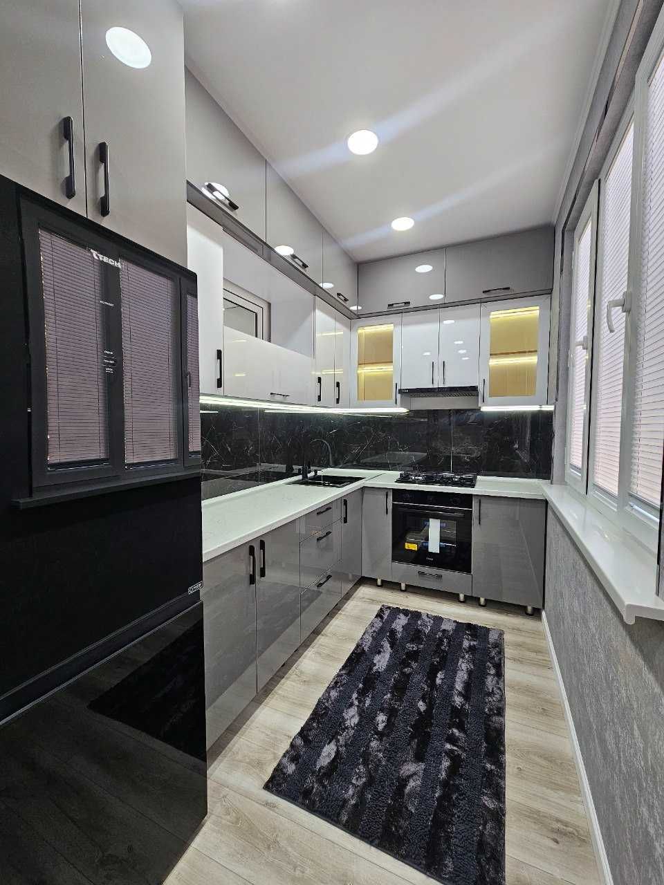 Адрес: Ц-6, метро Минор, ресторан LALI (На Небе Площадь: 70 м²;