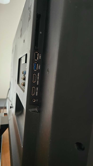 Телевизор Philips 42"