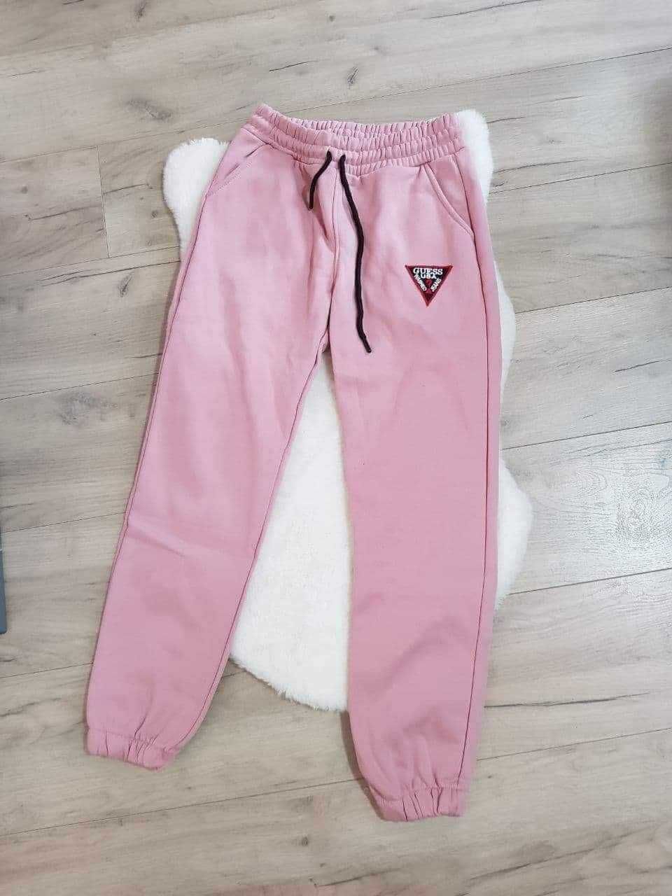 Pantaloni grosi sigla cusuta Mov verde roz 2xl
85 lei bucata