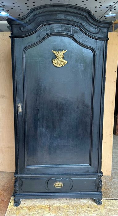 Sifonier Art Nouveau; Vintage din Lemn masiv cu element auriu; Dulap