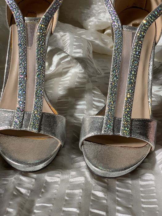 Нови обувки Megias 37