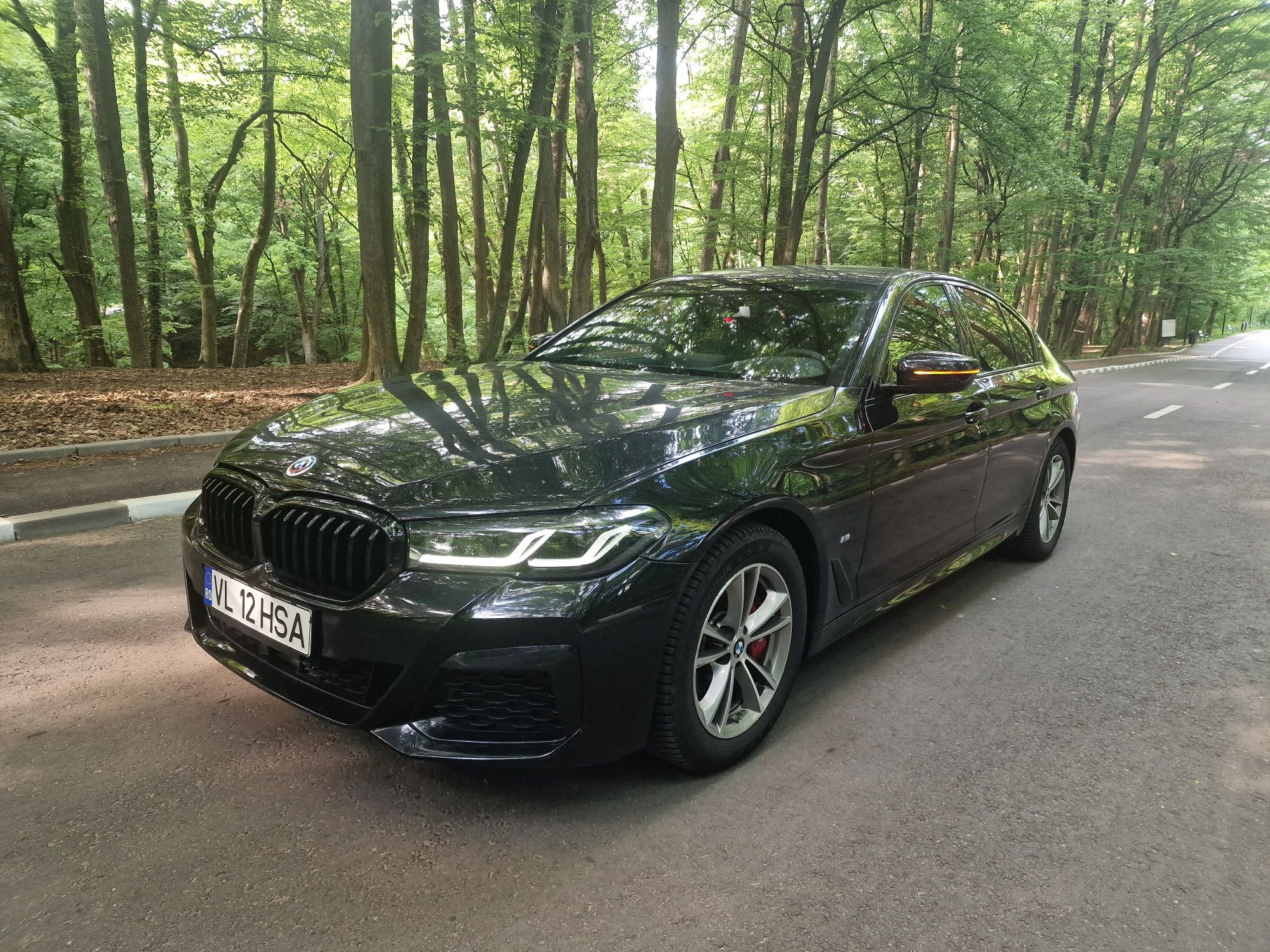 BMW 520XDrive MPachet Hibrid+Motorina