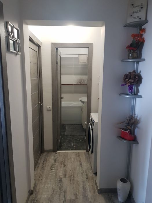 Vând apartament cu 3 camere