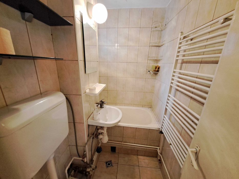 Vand apartament 2 camere, circular, TG. Mures, Dambu