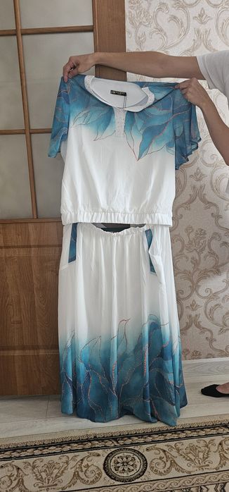 Продам платье 50р