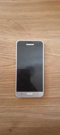 Телефон - Samsung Galaxy J3 SM-J320FN