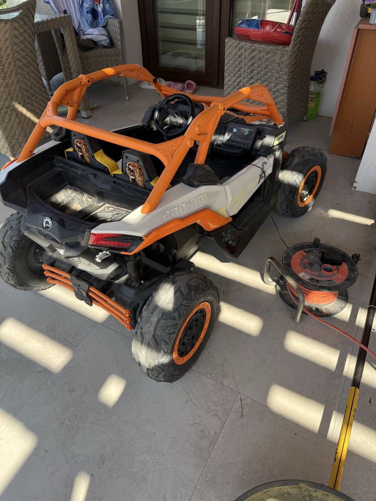 Masinuta electrica utv copiii can am