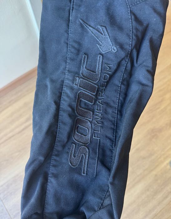 Cкайдайвинг зимен костюм Sonic