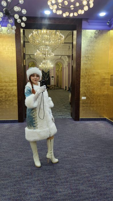 Снегурочка и дед мороз