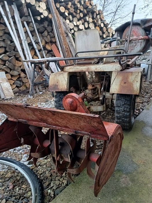 Vind schimb tractoraș mt 05