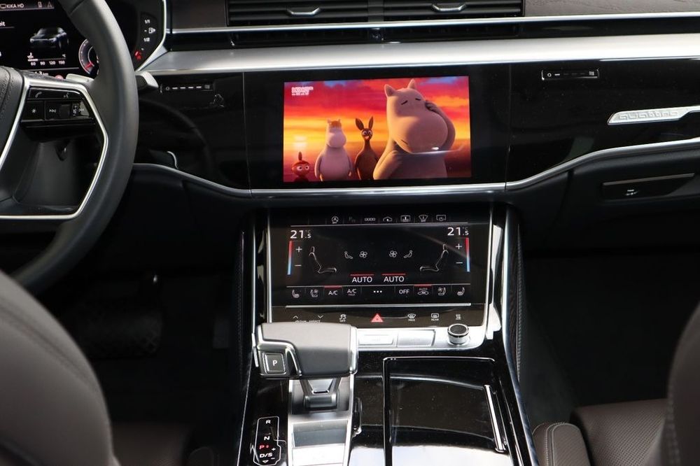 Audi a8  5.0 TDI Quattro Hibrid 02