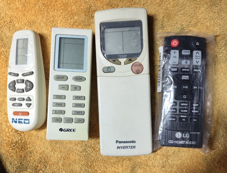 Продавам дистанционно за климатик