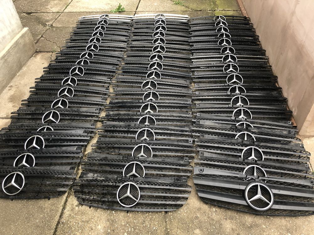 Grila Mercedes VIto/Viano cu Emblema-Originala