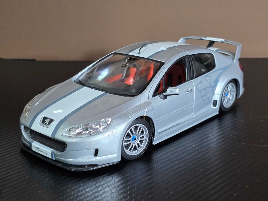 Macheta Auto 1/18 Motor Max Peugeot 407 Silhouette