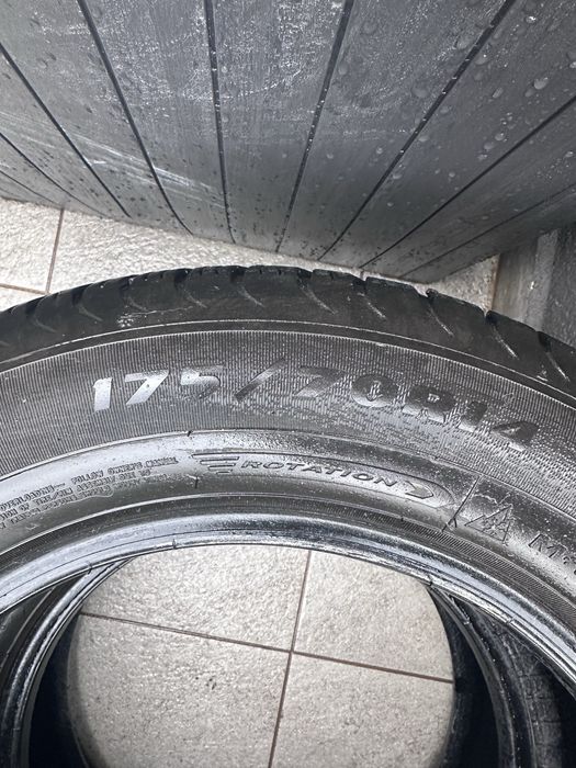Две зимни гуми 14 цола, ползвани половин год