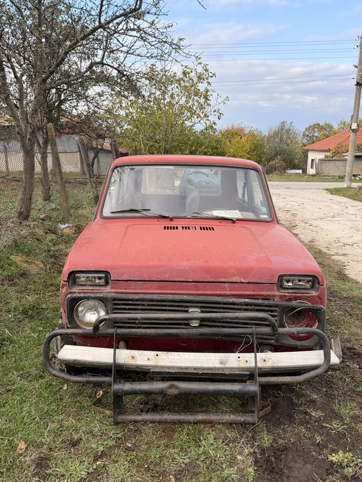 Лада нива на части