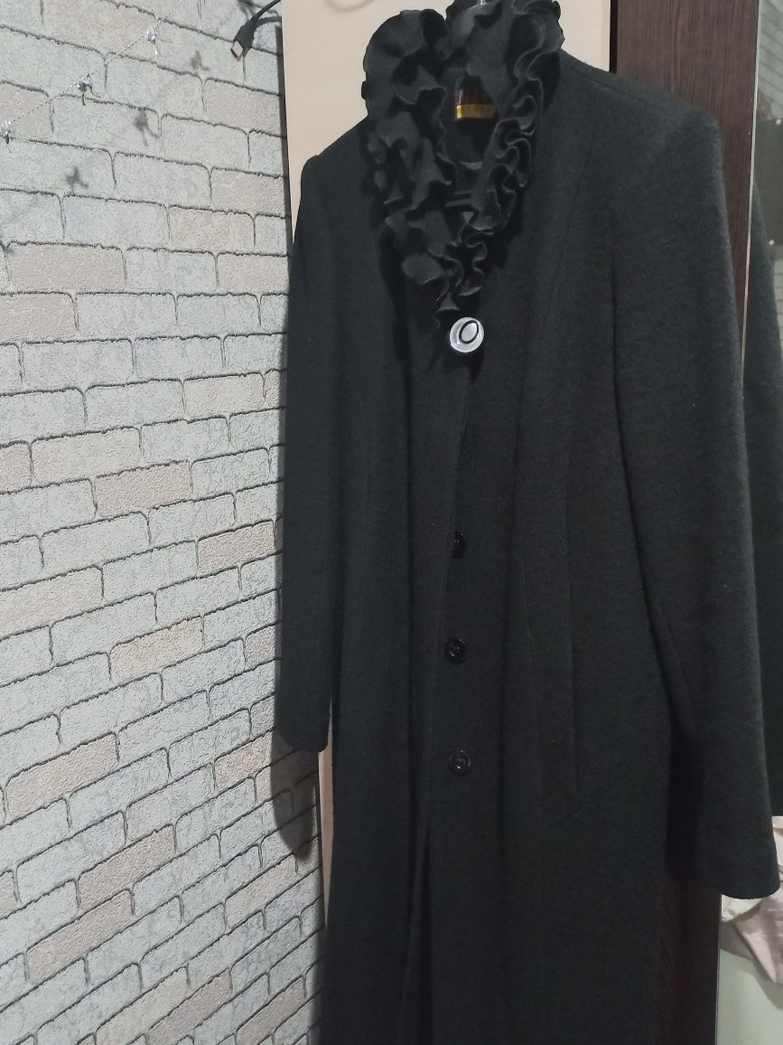 Пальто чёрное кашемир