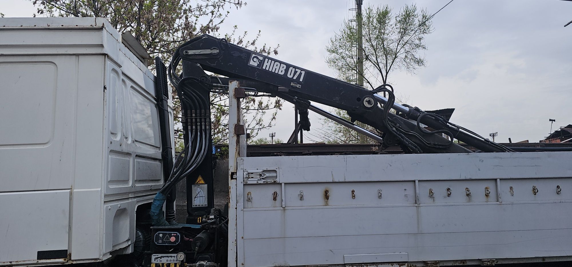 Манипулятор Daf 95 ati400 КМУ установка Hiab 4т