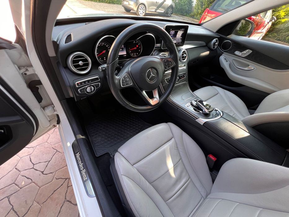 Mercedes Benz C400
