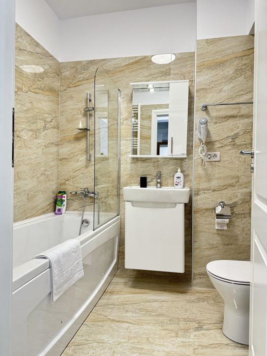 B Cazare Regim Hotelier turisti / firme / muncitori Centru - 1-2 Cam